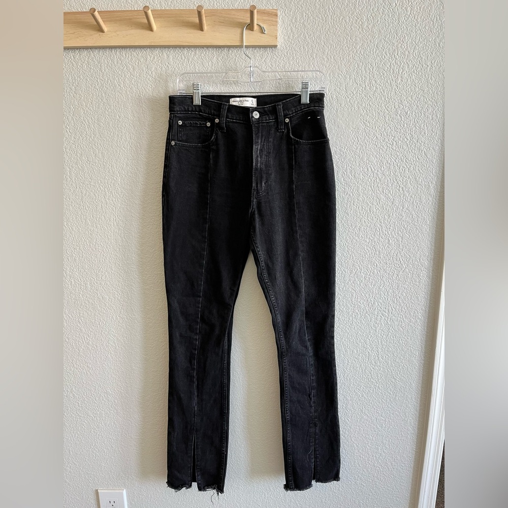 Abercrombie & Fitch Black Slim Straight Women's Jeans